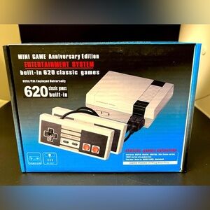 Retro Entertainment Console with 620 Games - Gray